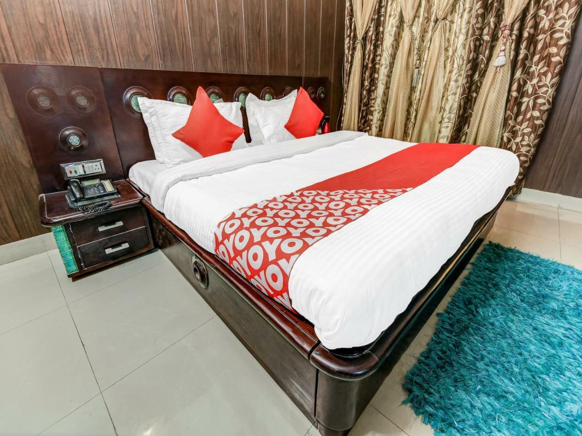 Oyo 27999 Hotel Deep Sirsa Exterior photo