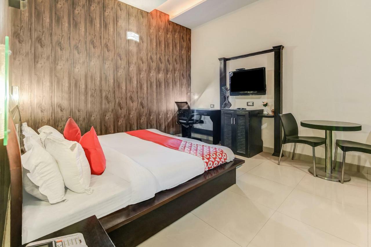 Oyo 27999 Hotel Deep Sirsa Exterior photo